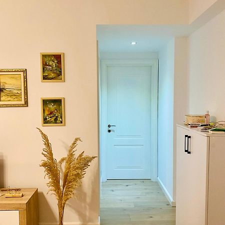 Jolie Center Apartment Tirana Exterior photo